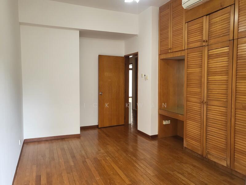 Ensuite Bedroom 1