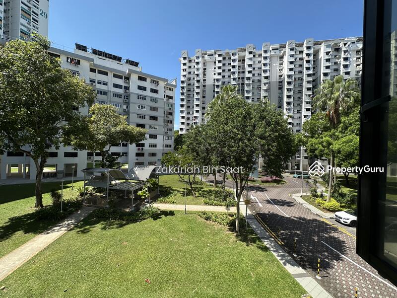 For Rent - 35 Marine Crescent
