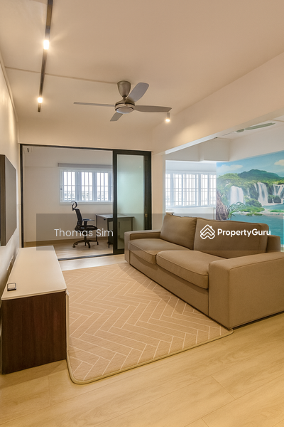 Spacious Living room