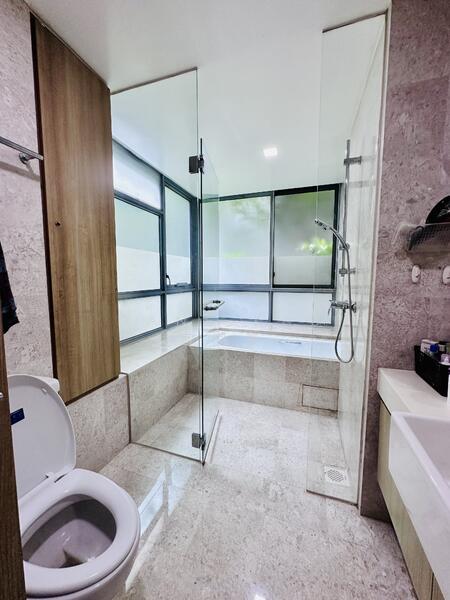 For Sale - ClementiWoods Condominium