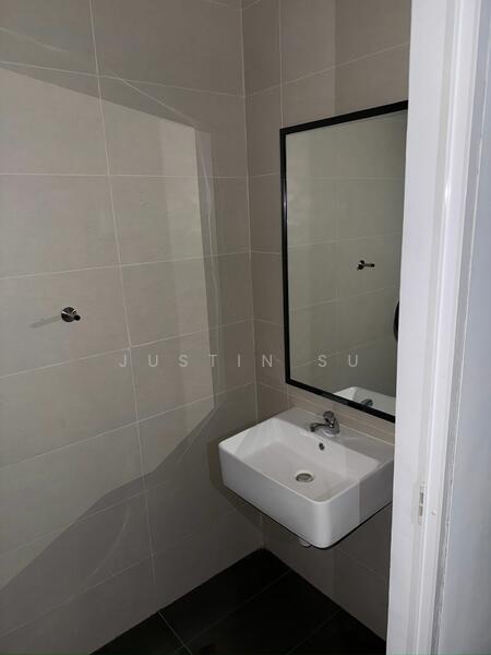 Apex Foodworks, 18 Kim Chuan Terrace, 3,046 sqft, Factory / Workshop (B2) For Rent, by Justin Su, 60115460 - Bathroom - CommercialGuru.com.sg