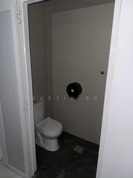 Apex Foodworks, 18 Kim Chuan Terrace, 3,046 sqft, Factory / Workshop (B2) For Rent, by Justin Su, 60115460 - Bathroom - CommercialGuru.com.sg