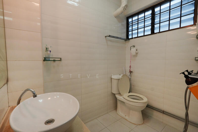 For Sale - 142 Potong Pasir Avenue 3