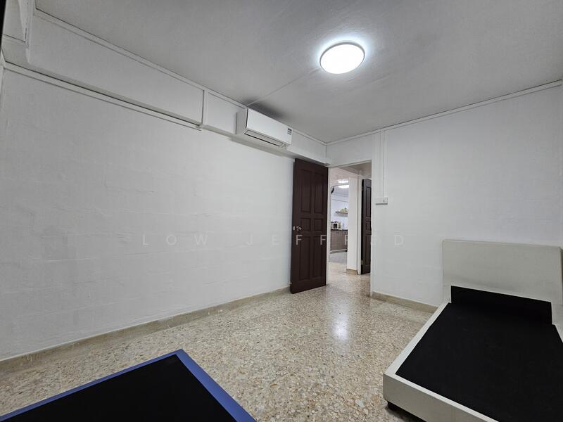 For Rent - 306 Clementi Avenue 4