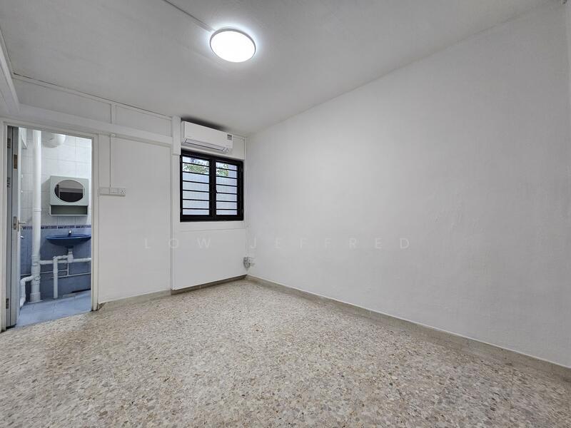 For Rent - 306 Clementi Avenue 4