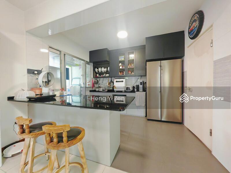 For Sale - 338B Anchorvale Crescent