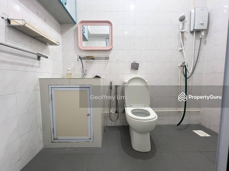 For Rent - 327 Sembawang Crescent