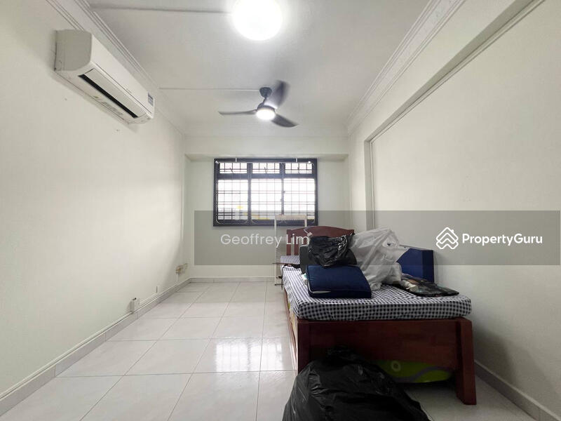 For Rent - 327 Sembawang Crescent