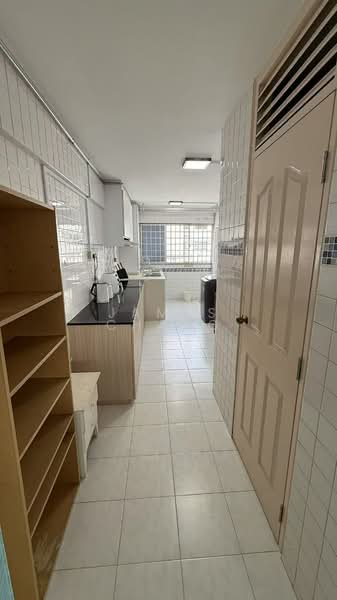 217 Petir Road, 217 Petir Road, 3 Bedrooms, 900 sqft, HDB Flat For Rent, by James Chang, 60115929 - Kitchen - PropertyGuru.com.sg