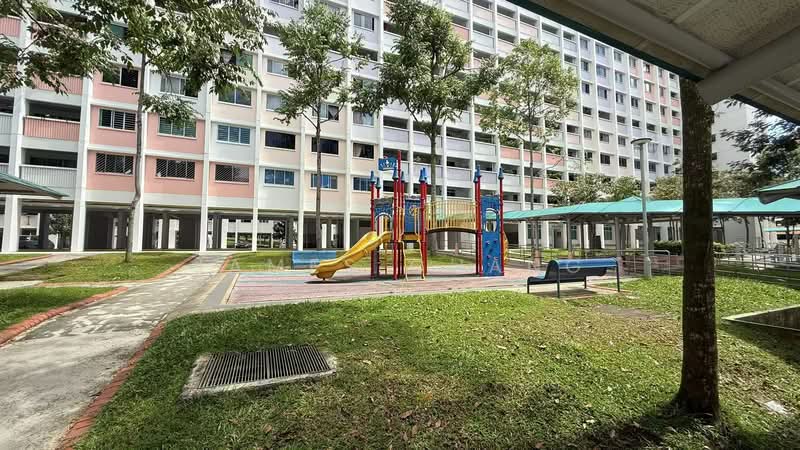 217 Petir Road, 217 Petir Road, 3 Bedrooms, 900 sqft, HDB Flat For Rent, by James Chang, 60115929 - Facilities - PropertyGuru.com.sg