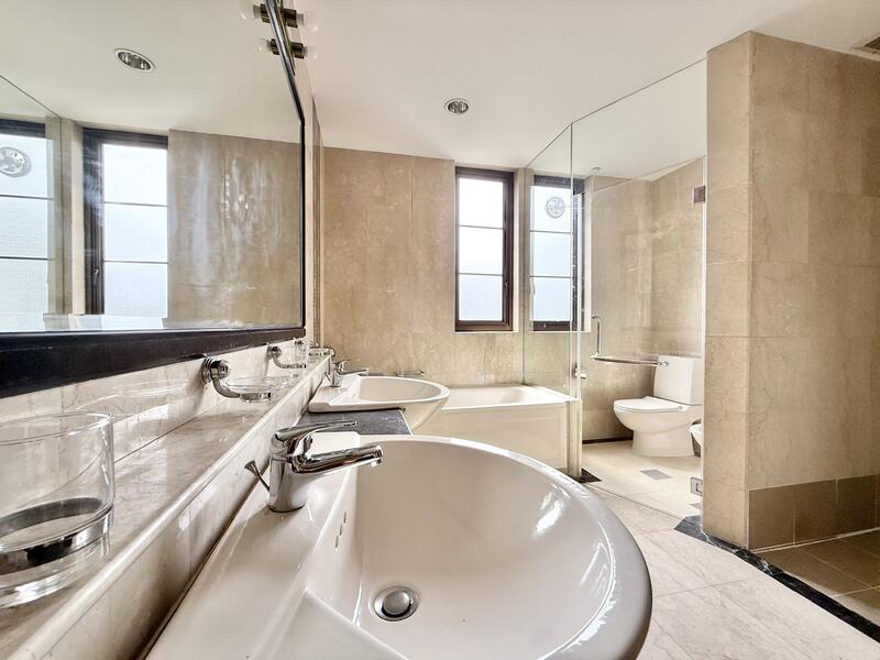 For Rent - Manhattan Mansions