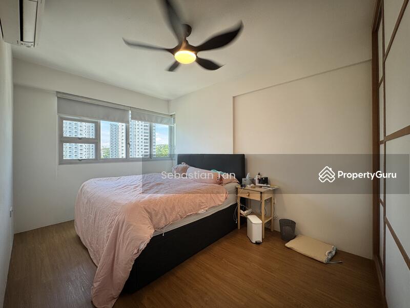 93B Telok Blangah St 31 Master Bedroom