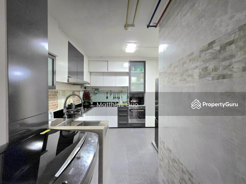 For Sale - 405 Jurong West Street 42