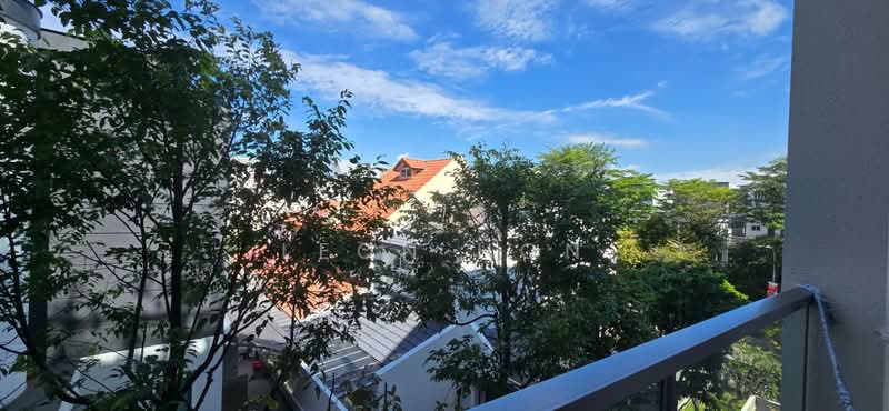 Tropika East, 3 Foo Kim Lin Road, 1 Bedroom, 431 sqft, Condominium For Rent, by Leon Hon, 60116348 - Balcony - PropertyGuru.com.sg