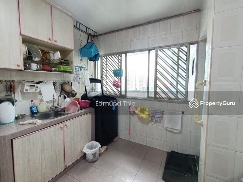 For Sale - 111 Bukit Batok West Avenue 6