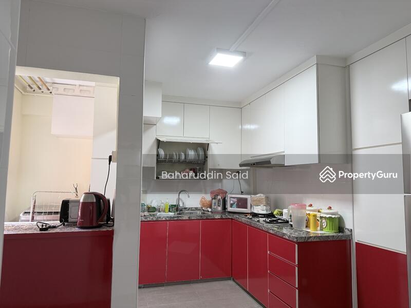 For Sale - 842H Tampines Street 82