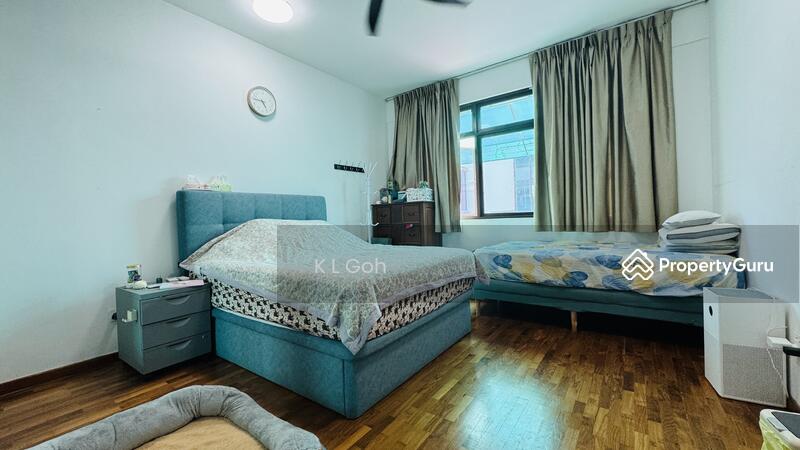 For Sale - ⭐️⭐️LANDED7772@3 STOREY TERRACE WITH 6 BEDROOMS, SPACIOUS, NEAR FUTURE MRT