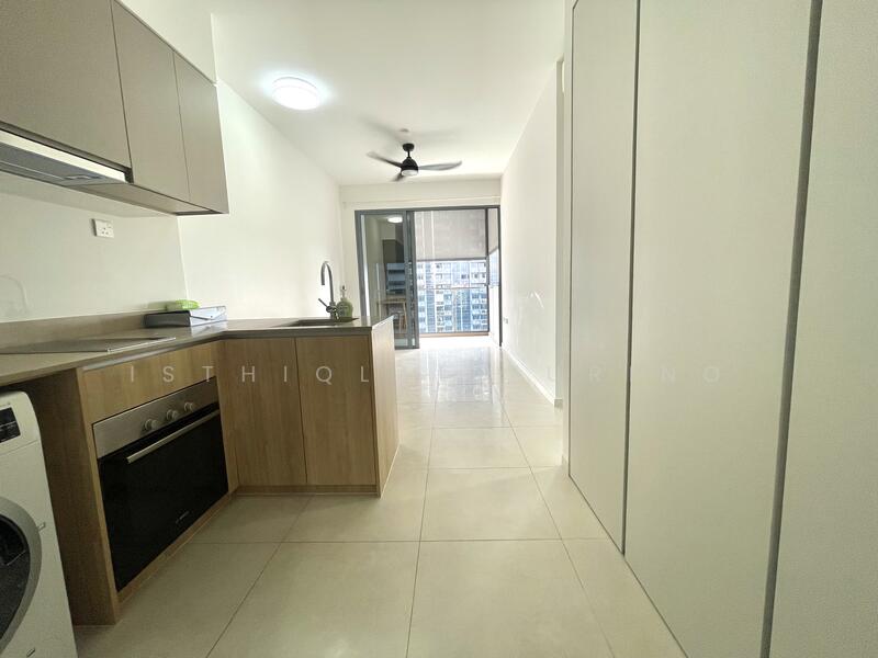 Twin VEW, 93 West Coast Vale, 2 Bedrooms, 710 sqft, Condominium For Rent, by Isthiqlal Turino, 60116735 - Living Room - PropertyGuru.com.sg