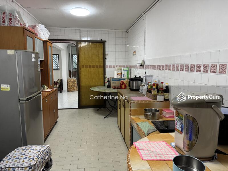 Spacious kitchen