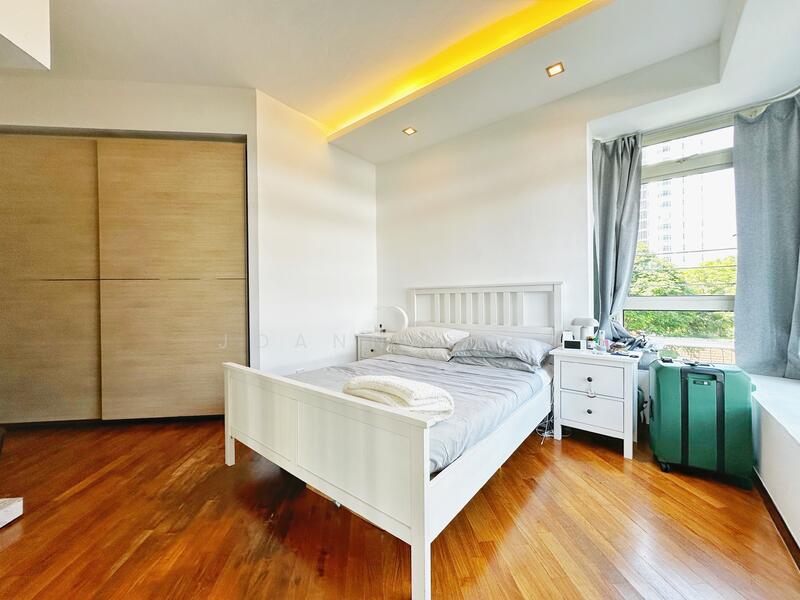 For Sale - Crystal Rhu