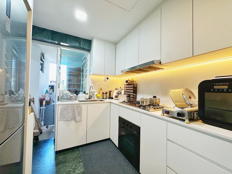 For Sale - Crystal Rhu