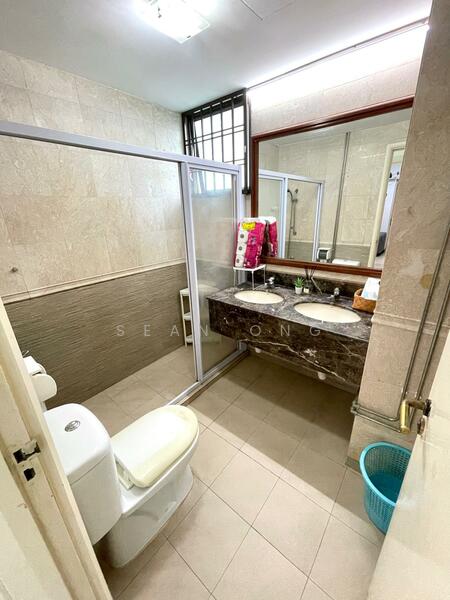 Parc Oasis, 35 Jurong East Avenue 1, Room Rental, 150 sqft, Condominium For Rent, by Sean Ong, 60116945 - Bathroom - PropertyGuru.com.sg