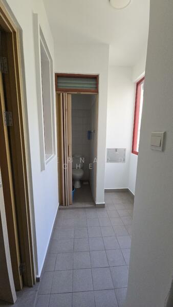 Yard and yard toilet