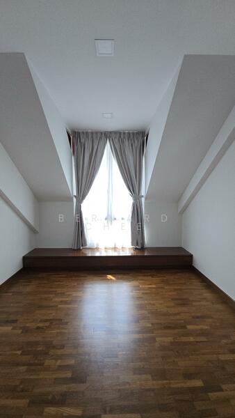 2nd level bedroom