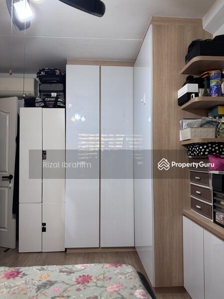 For Sale - 221 Tampines Street 24