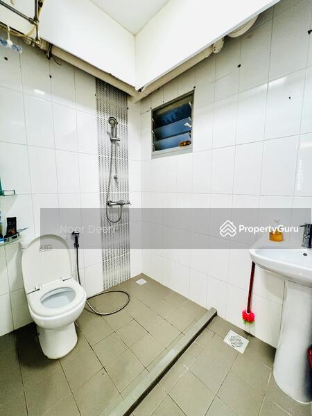 For Sale - 785C Woodlands Rise