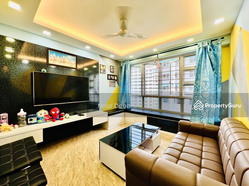 For Sale - 785C Woodlands Rise