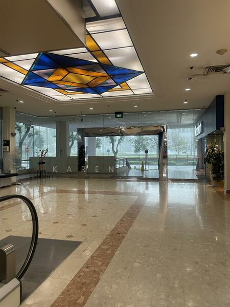 High Street Centre, 1 North Bridge Road, 269 sqft, Mall Shop For Sale, by Karen Low, 60117171 - Lobby - CommercialGuru.com.sg