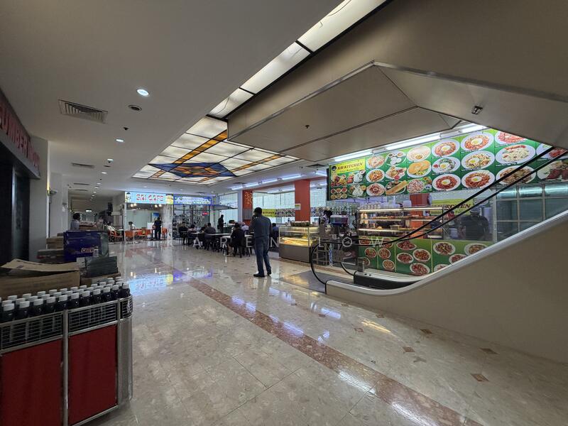 High Street Centre, 1 North Bridge Road, 269 sqft, Mall Shop For Sale, by Karen Low, 60117171 - CommercialGuru.com.sg