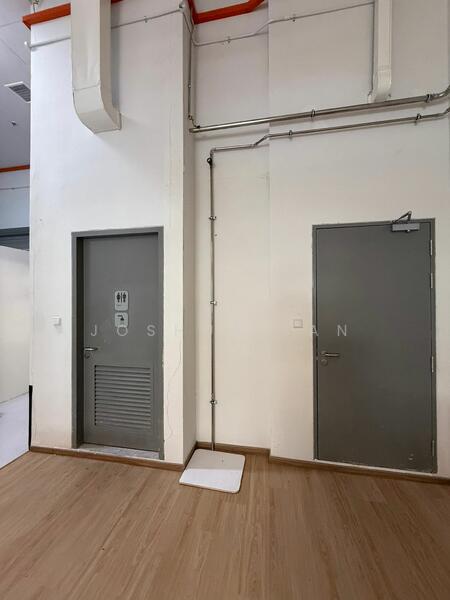 Foodfab @ Mandai, 7 Mandai Estate, Admiralty / Woodlands, 1,800 sqft, Factory / Workshop (B2) For Rent, by Joshua Tan, 60117188 - Bathroom - CommercialGuru.com.sg