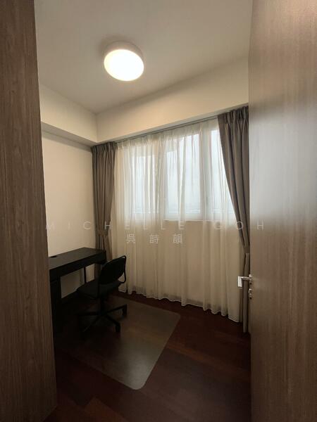 For Sale - Queens Peak