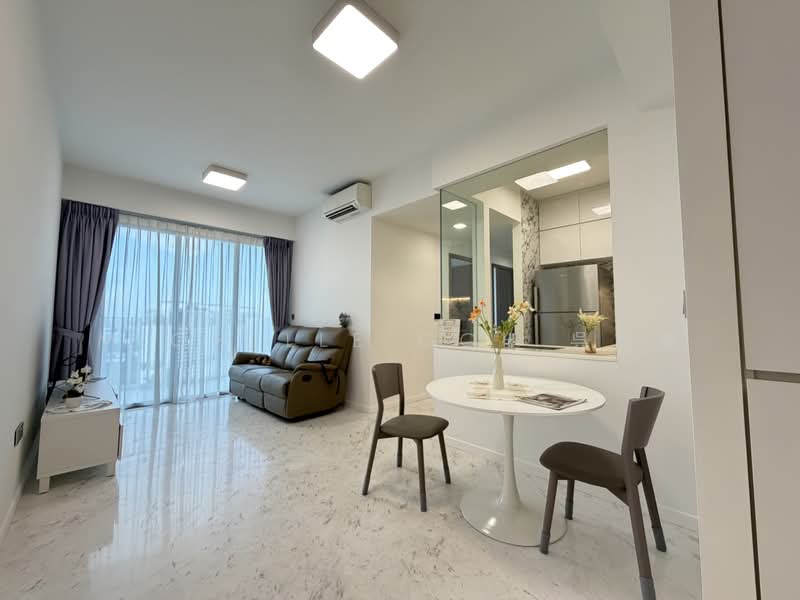 Queens Peak, 1 Dundee Road, 3 Bedrooms, 840 sqft, Condominium For Sale, by Michelle Goh 呉詩韻, 60117193 - Living Room - PropertyGuru.com.sg