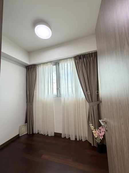 Queens Peak, 1 Dundee Road, 3 Bedrooms, 840 sqft, Condominium For Sale, by Michelle Goh 呉詩韻, 60117193 - Bedroom 3 - PropertyGuru.com.sg