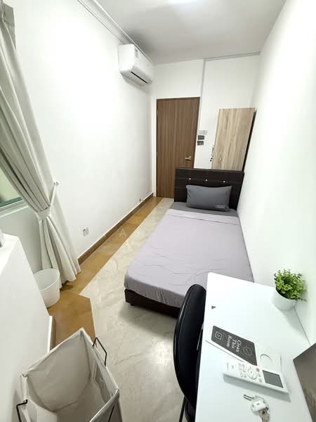 Emerald Garden, 33 Club Street, Room Rental, 150 sqft, Condominium For Rent, by Sean Ong, 60117342 - Bedroom - PropertyGuru.com.sg