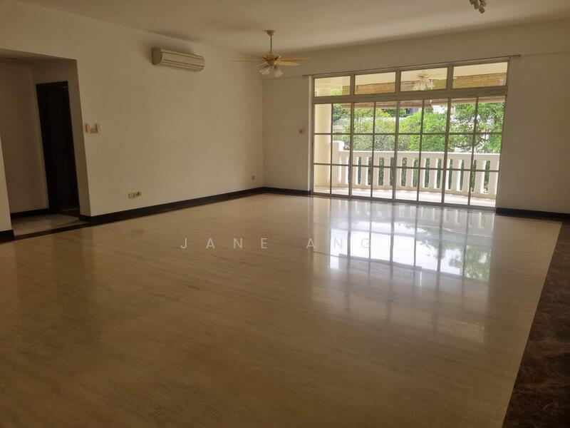 Living for big furniture