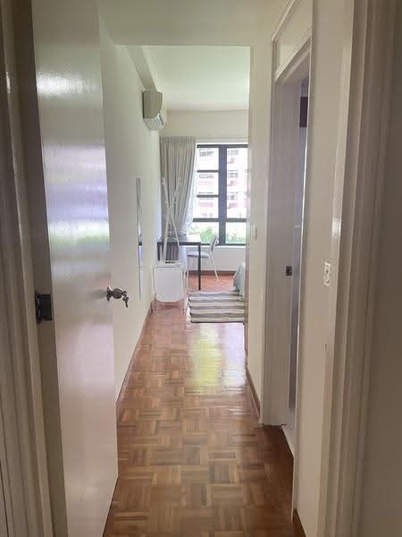 Central Green, 1 Jalan Membina, Alexandra / Commonwealth, Room Rental, 250 sqft, Condominium For Rent, by Kris Li, 60117418 - Hallway - PropertyGuru.com.sg