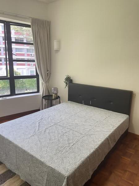 Central Green, 1 Jalan Membina, Alexandra / Commonwealth, Room Rental, 250 sqft, Condominium For Rent, by Kris Li, 60117418 - Master Bedroom - PropertyGuru.com.sg