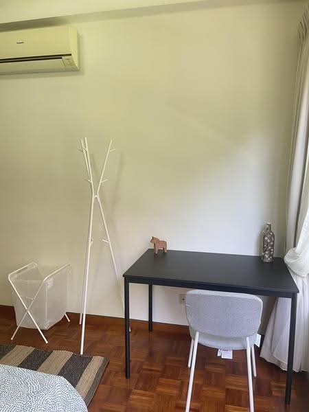 Central Green, 1 Jalan Membina, Alexandra / Commonwealth, Room Rental, 250 sqft, Condominium For Rent, by Kris Li, 60117418 - Study - PropertyGuru.com.sg