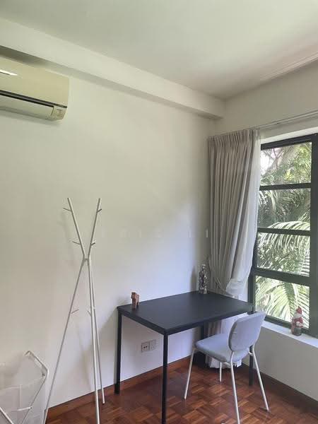 Central Green, 1 Jalan Membina, Alexandra / Commonwealth, Room Rental, 250 sqft, Condominium For Rent, by Kris Li, 60117418 - Study - PropertyGuru.com.sg