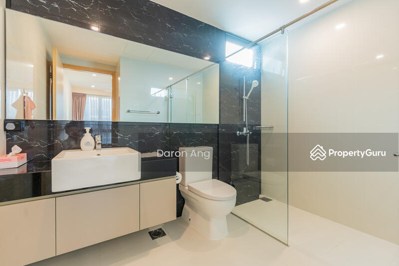 Master Bath - #PropertyPartners