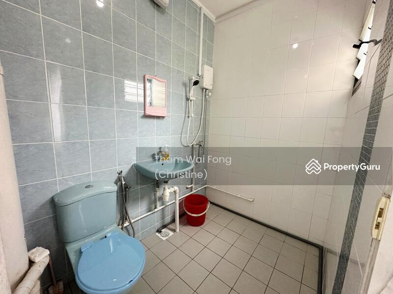 For Rent - 212 Tampines Street 23