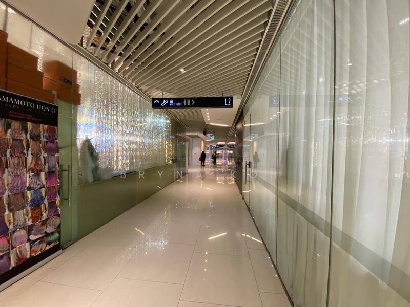 City Gate, 371 Beach Road, 635 sqft, Mall Shop For Sale, by Bryna Koh, 60117581 - Hallway - CommercialGuru.com.sg