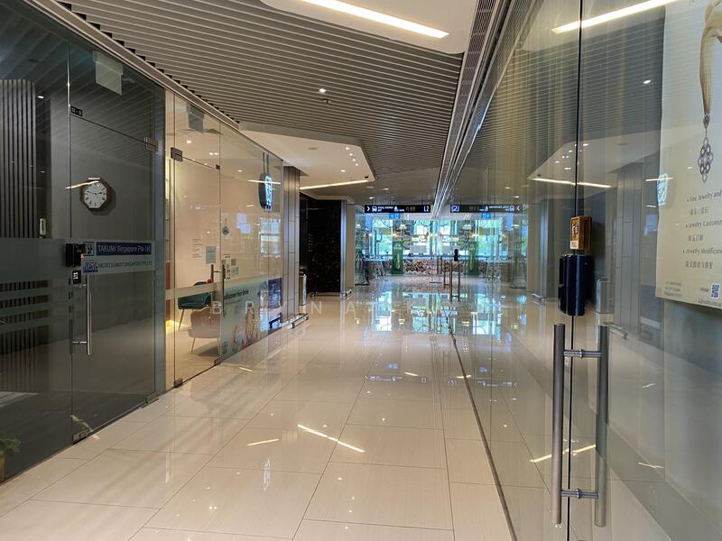 City Gate, 371 Beach Road, 635 sqft, Mall Shop For Sale, by Bryna Koh, 60117581 - Corridor - CommercialGuru.com.sg