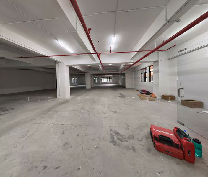 Leong Huat Building, , 5,000 sqft, Light Industrial (B1) For Rent, by Eugene Choo 朱修仁, 60117720 - Interior - CommercialGuru.com.sg