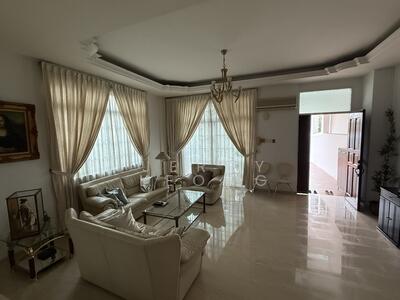 For Sale - Parry Garden