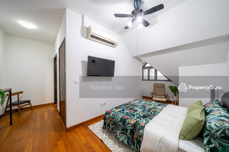 For Sale - Siglap V